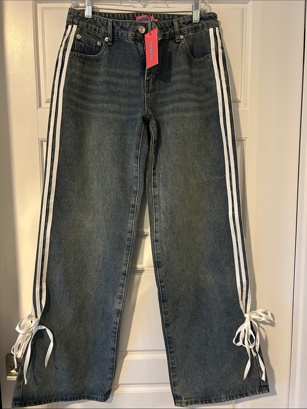 EDIKTED Wide Leg Jeans w/ white stripes and ties - NWT MEDIUM